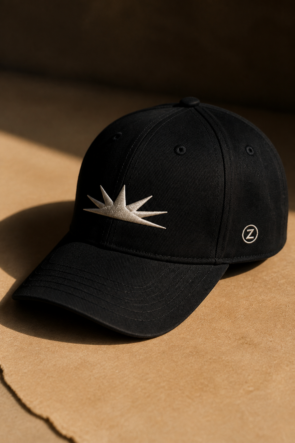 Gorra negra Sunburst